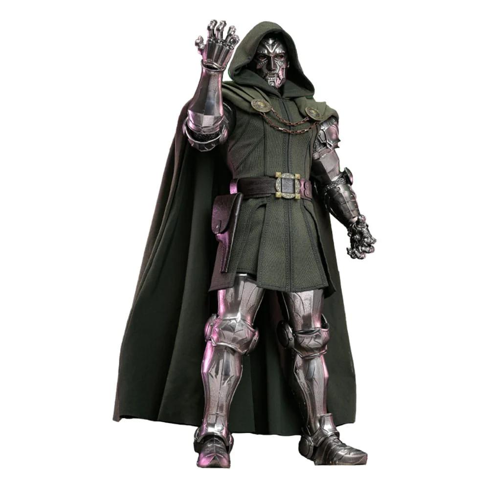 HOT TOYS DOCTOR DOOM 1:6 SCALE FIGURE