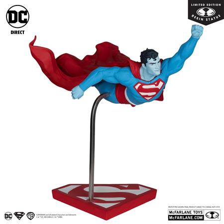 SUPERMAN RED AND BLUE BY LEE BERMEJO 1:10 SCALE RESIN STATUE