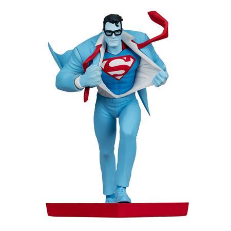 SUPERMAN RED & BLUE BY CLAYTON HENRY 1:10 SCALE RESIN STATUE